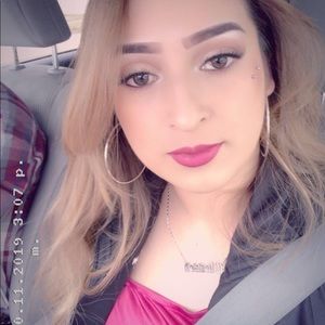 Meet your Posher, Elida